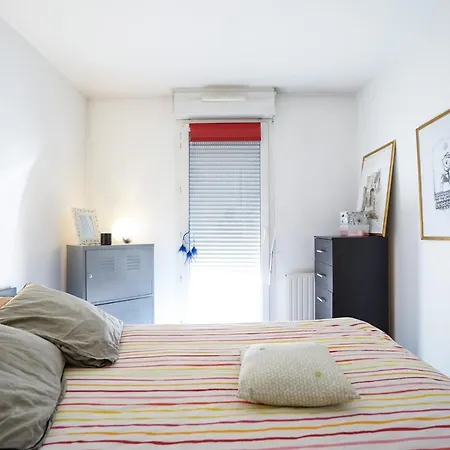 Apt With Balcon 10min From La Defense *