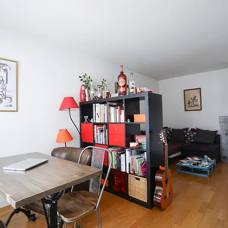 Apt With Balcon 10min From La Defense
