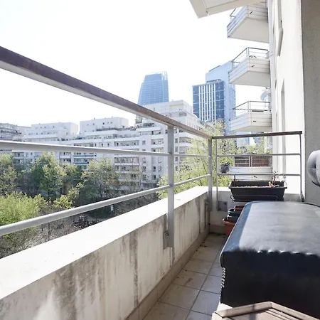 Apt With Balcon 10min From La Defense